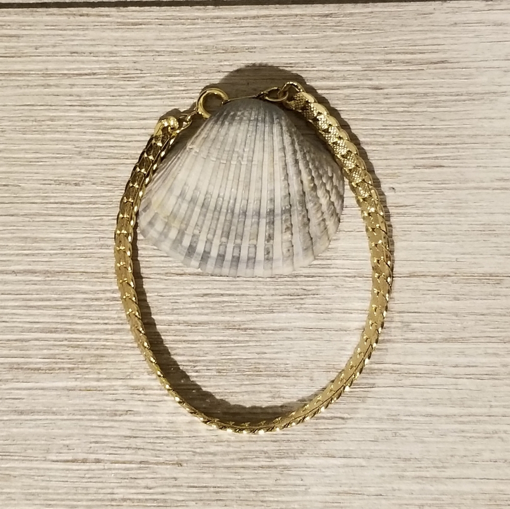 Golden Chain Link Bracelet